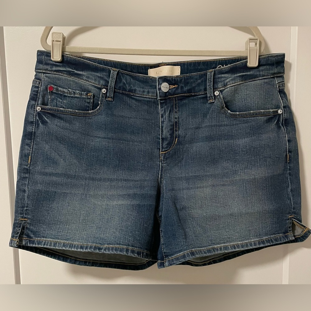 NWT Slink Jeans Side Vent Denim Shorts, Serena Color, Size 18